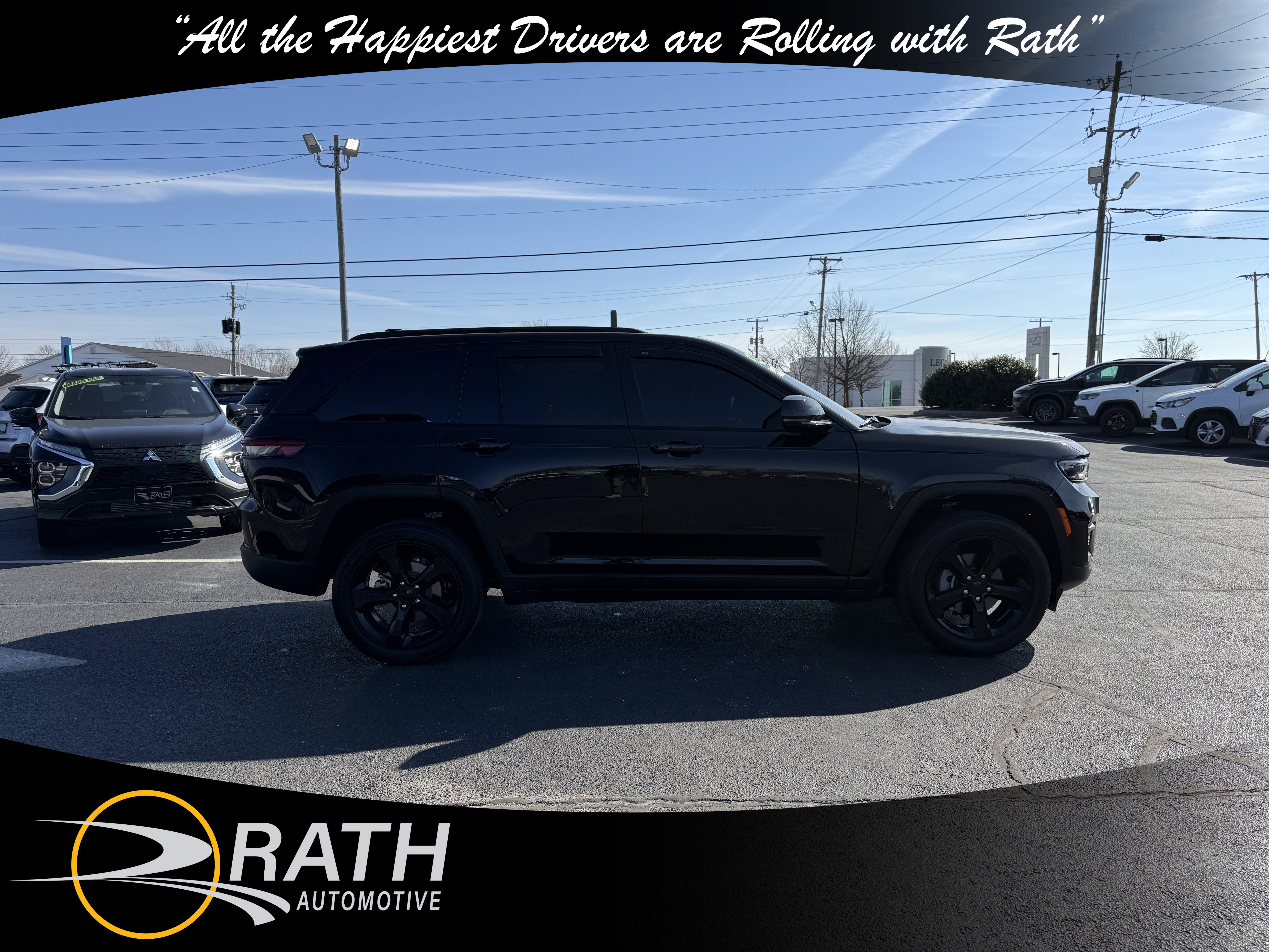 Used 2025 Jeep Grand Cherokee Altitude image 10