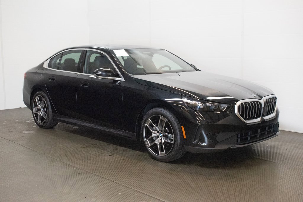 New 2026 BMW 530i xDrive image 1