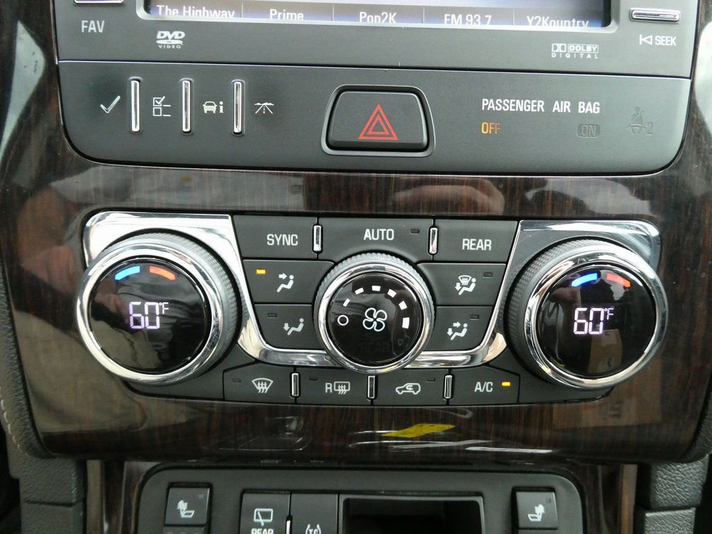 Used 2017 Chevrolet Traverse LT w/ Traveler's Package image 31