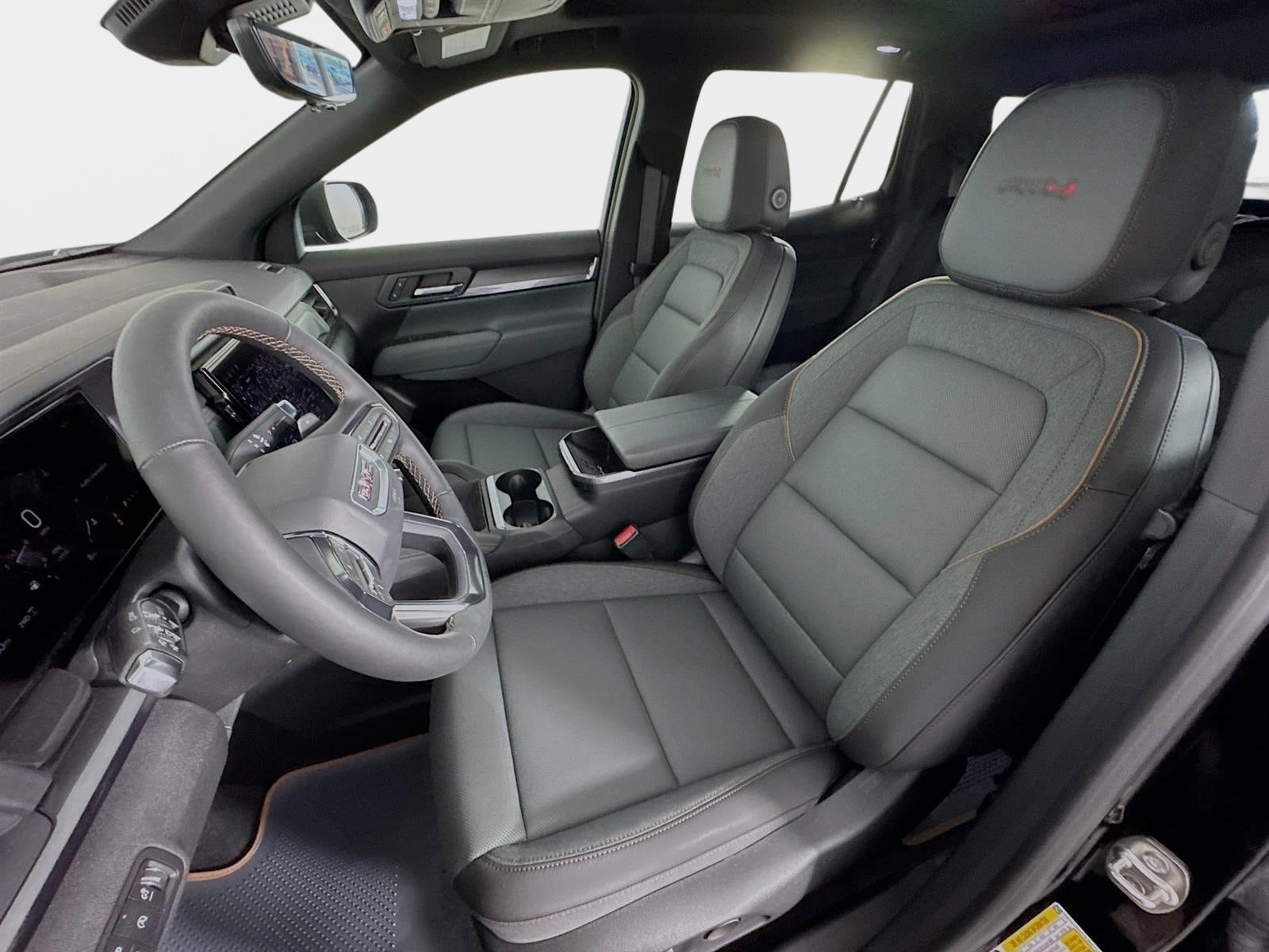 New 2026 GMC Terrain AT4 w/ Technology Package II AWD/4WD image 11