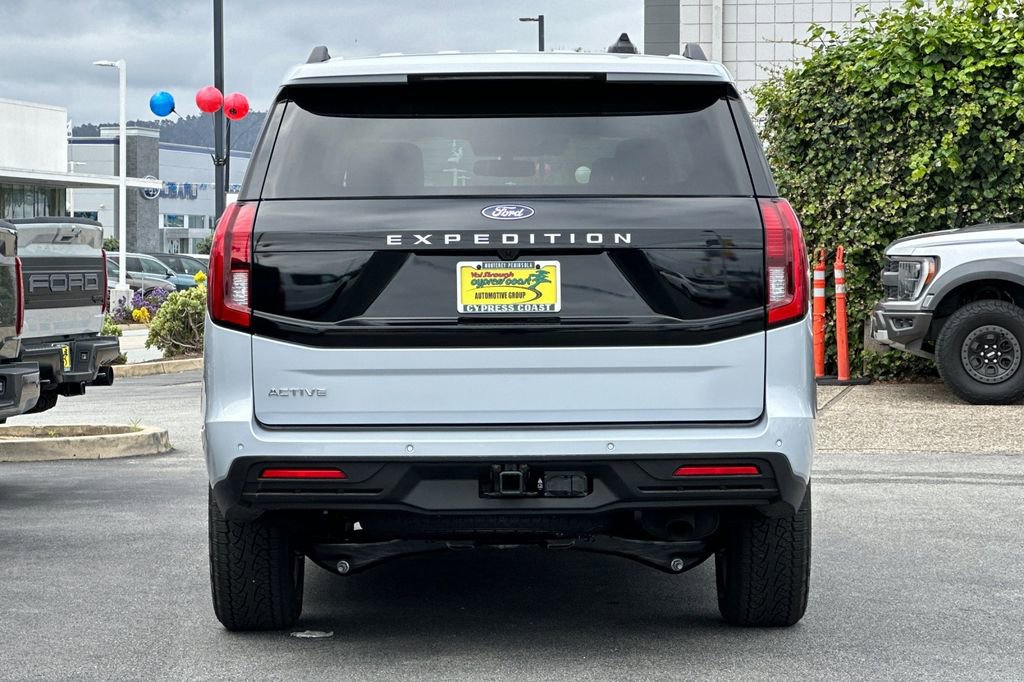 New 2026 Ford Expedition Active image 5