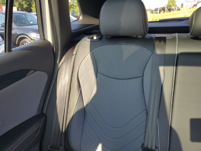 Certified 2025 Volkswagen Tiguan SE R-Line FWD image 10