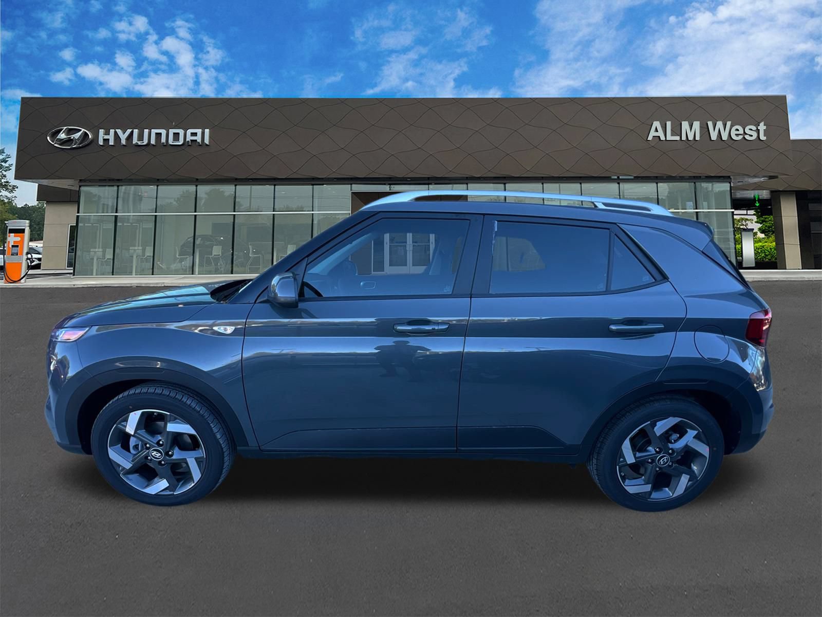 New 2026 Hyundai Venue SEL FWD image 9