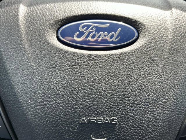 Used 2022 Ford Edge SE w/ Black Appearance Package image 32