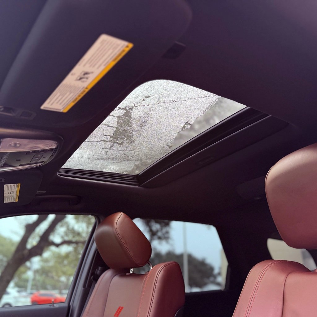 Used 2025 Dodge Durango R/T image 30