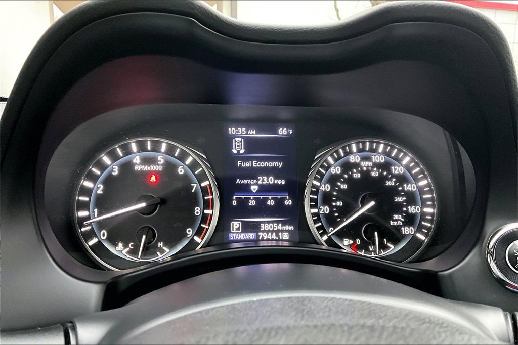 Used 2022 INFINITI Q60 3.0t Luxe w/ Essential Package image 2