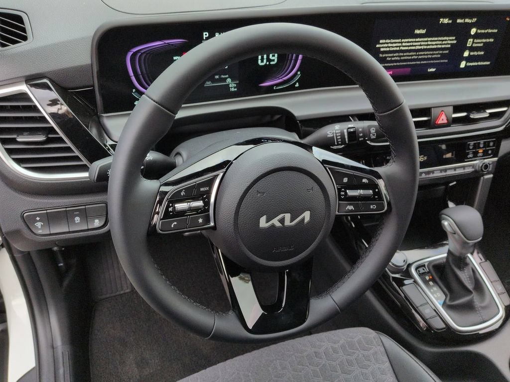 New 2026 Kia Seltos S FWD image 11