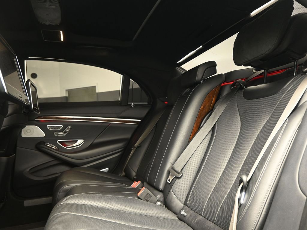 Used 2016 Mercedes-Benz S 550 Sedan image 10