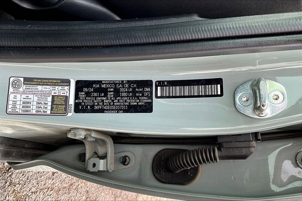 Used 2025 Kia K4 LXS image 16