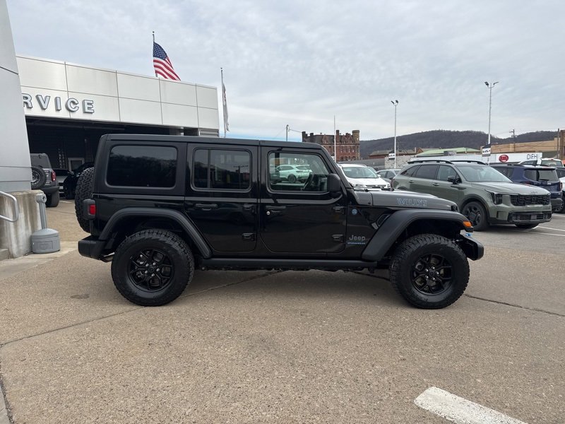 Used 2024 Jeep Wrangler Unlimited image 8