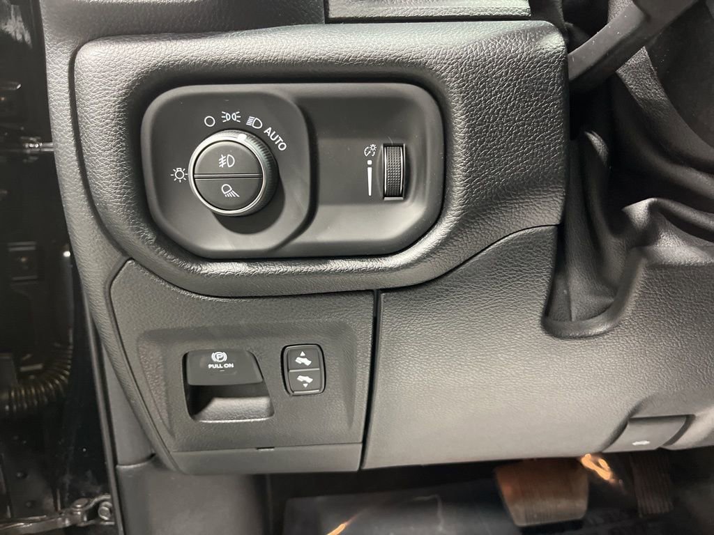 Used 2021 RAM 1500 Big Horn image 18