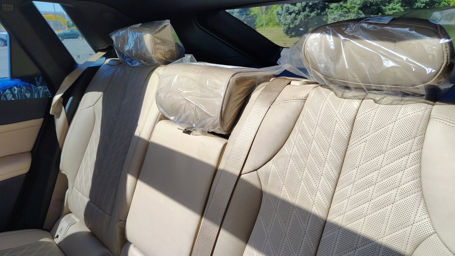 New 2026 Cadillac Lyriq Signature Luxury image 26