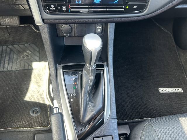 Used 2017 Toyota Corolla LE w/ LE Premium Package w/Moonroof image 15