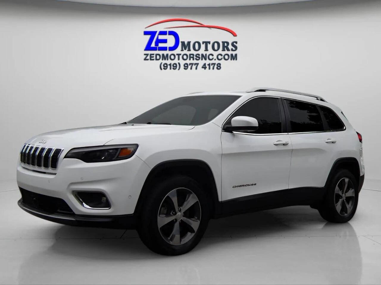 Used 2020 Jeep Cherokee Limited w/ Technology Group image 1