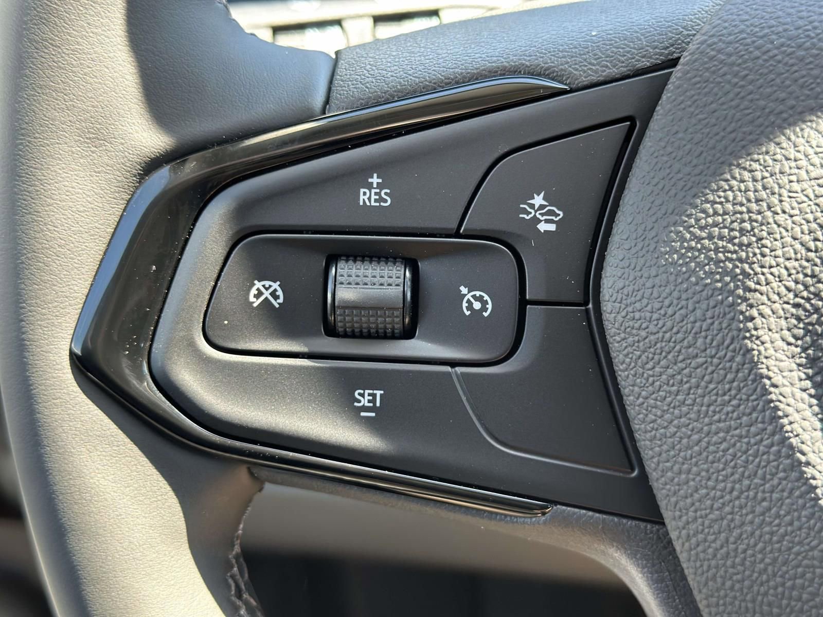 New 2027 Chevrolet Bolt RS w/ Technology Package image 14