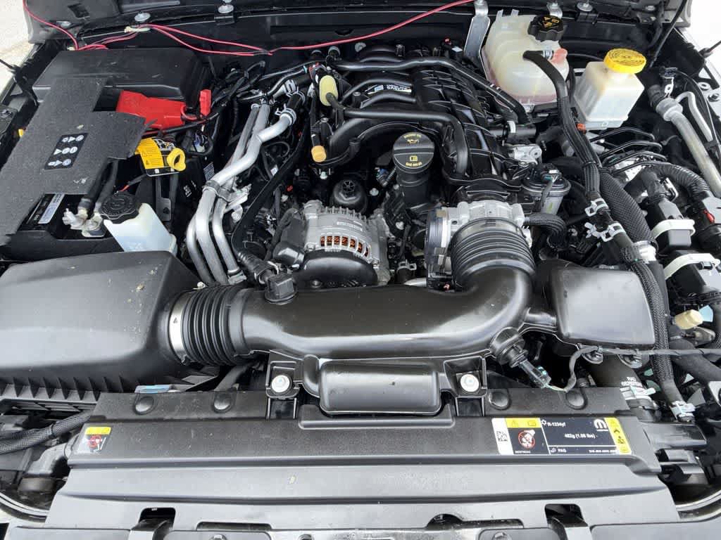 Used 2023 Jeep Gladiator Rubicon w/ Dual Top Group AWD/4WD image 12