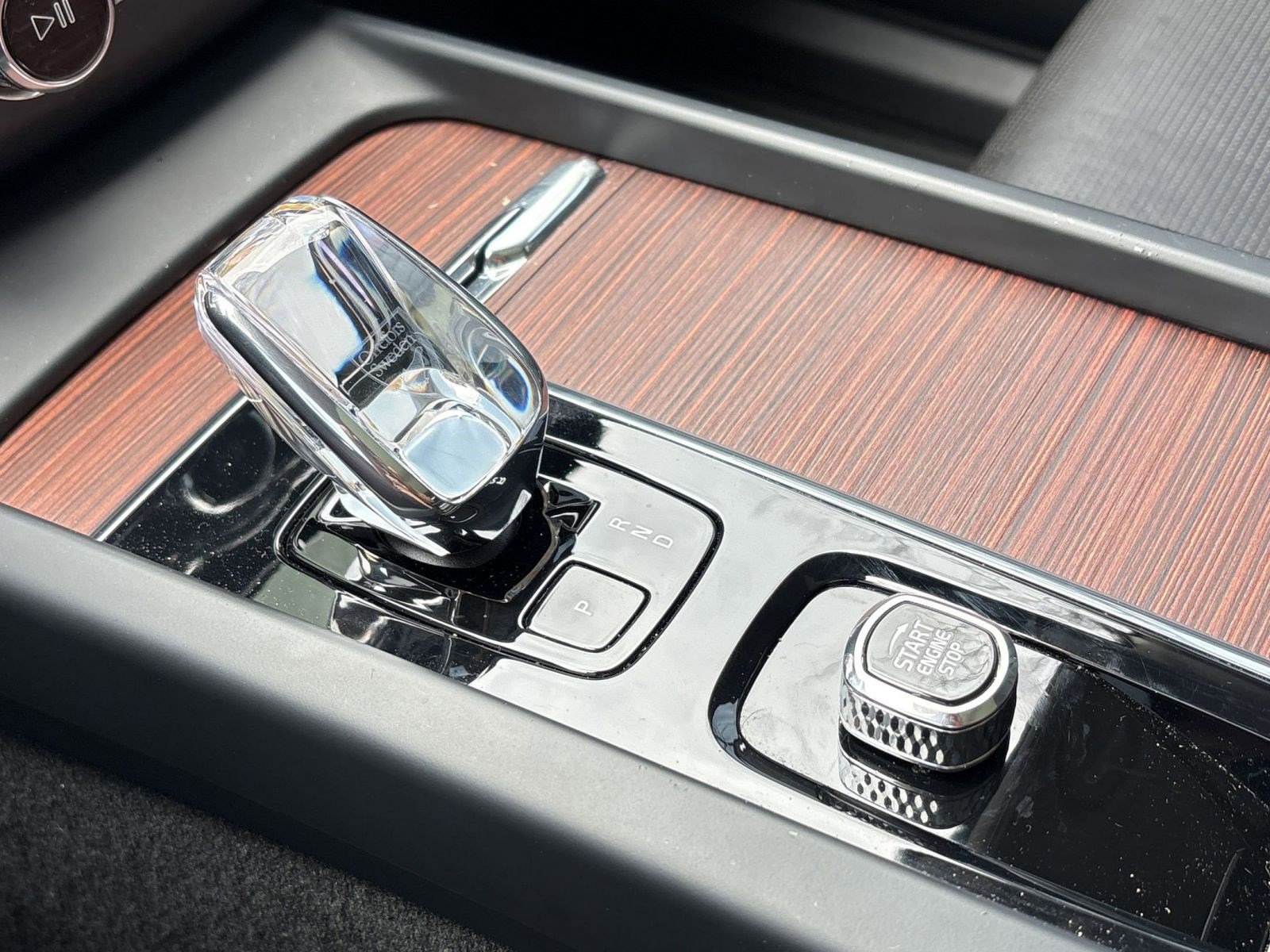 Certified 2023 Volvo XC60 B5 Ultimate image 17