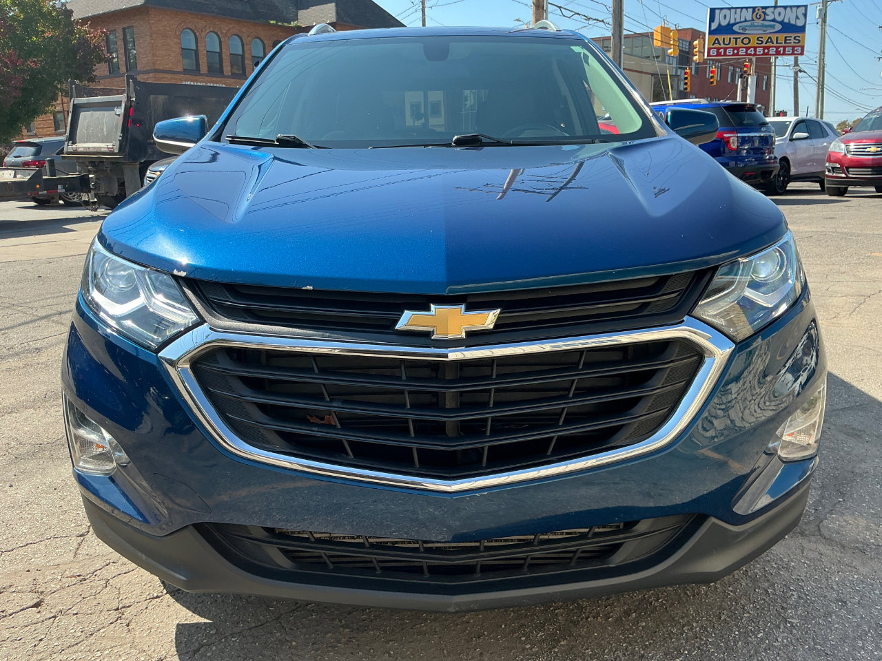 Used 2019 Chevrolet Equinox LT w/ Sun & Navigation Package image 8