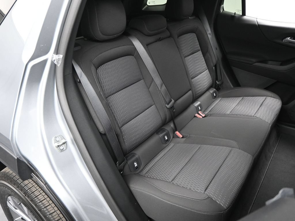 New 2026 Chevrolet Equinox LT FWD image 14