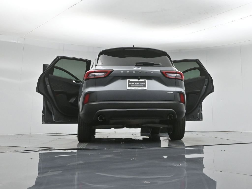 Certified 2025 Ford Escape ST-Line AWD/4WD image 52