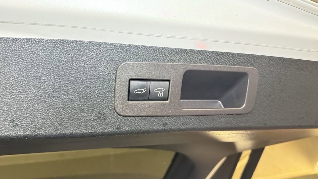 Used 2024 Lexus LX 600 4WD w/ Appearance Package image 15