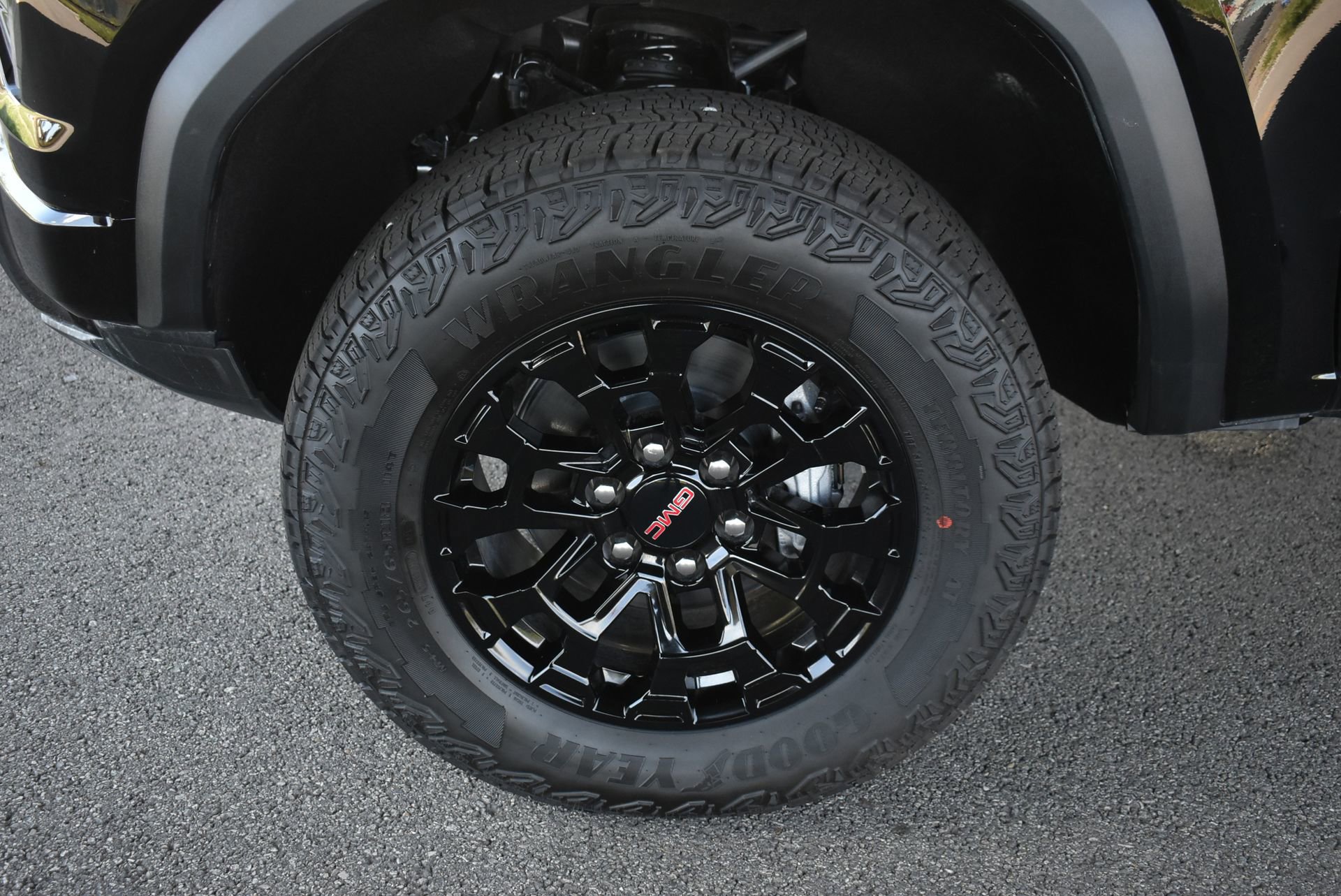 New 2026 GMC Canyon Elevation w/ Convenience Package image 11