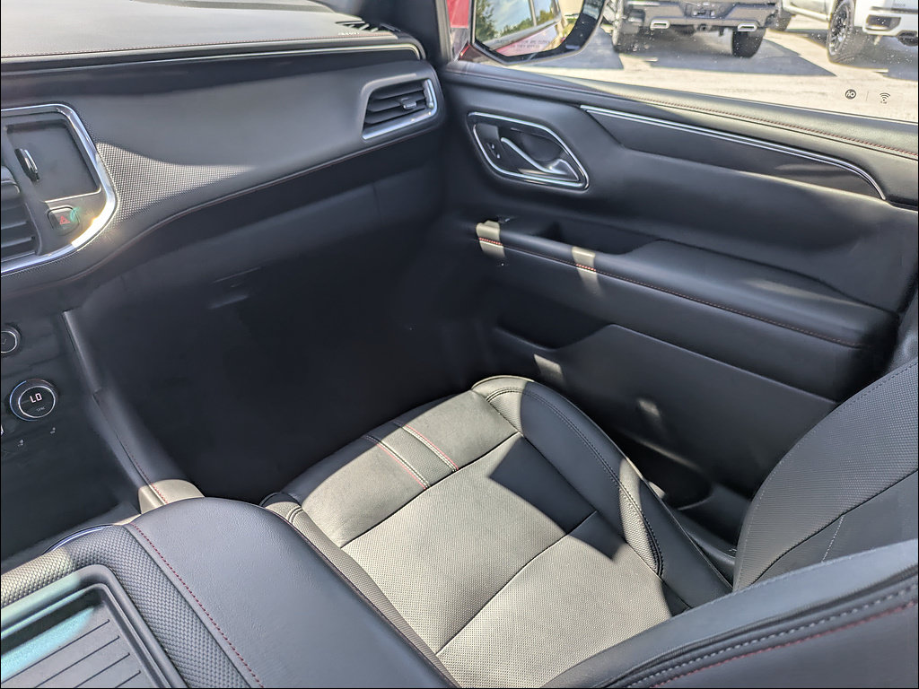Used 2022 Chevrolet Tahoe RST w/ Luxury Package RWD image 17