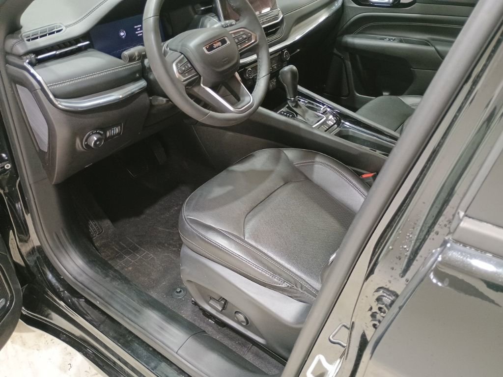 Used 2023 Jeep Compass High Altitude image 10