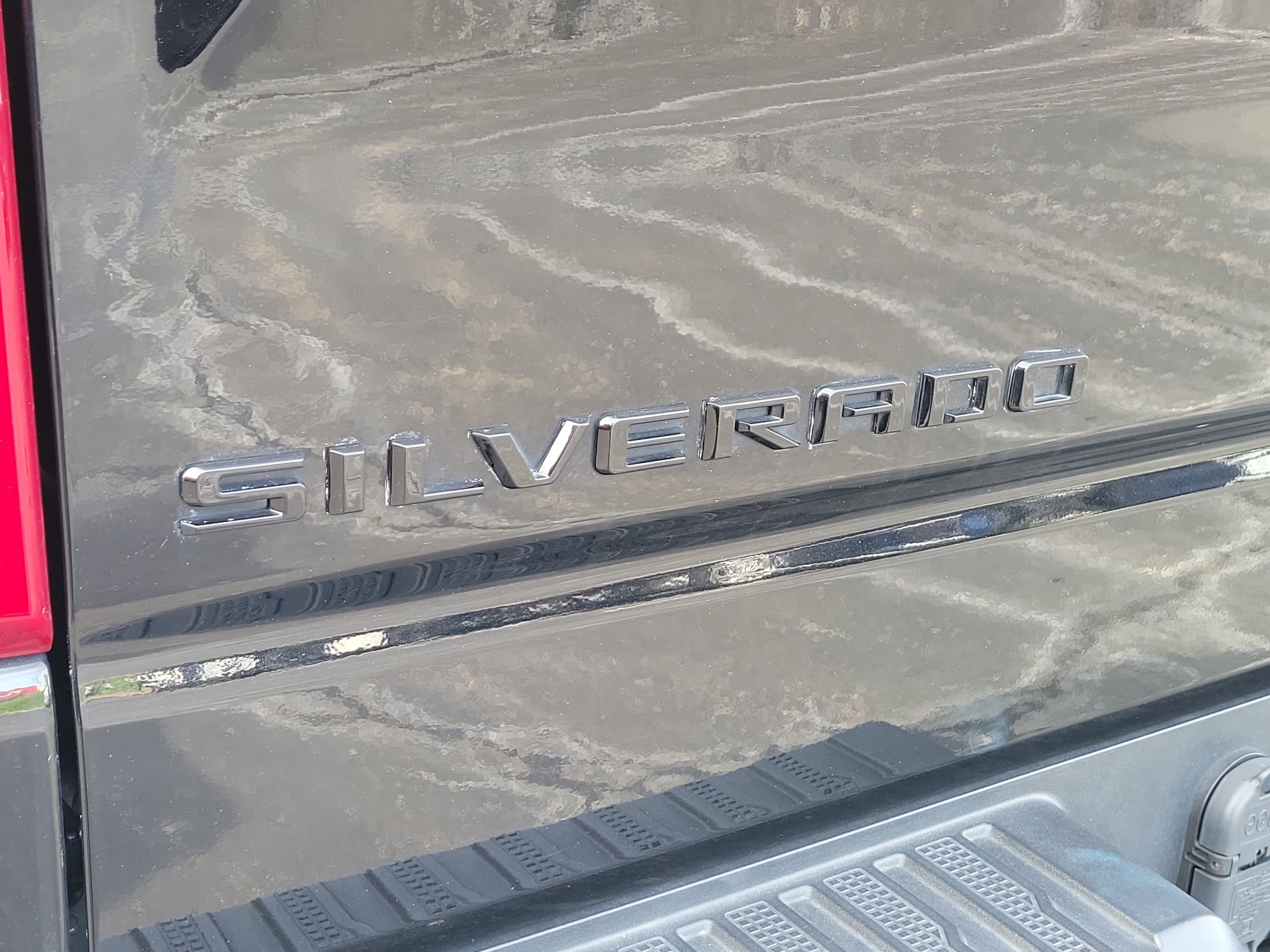 Used 2022 Chevrolet Silverado 1500 RST w/ Bed Protection Package AWD/4WD image 7