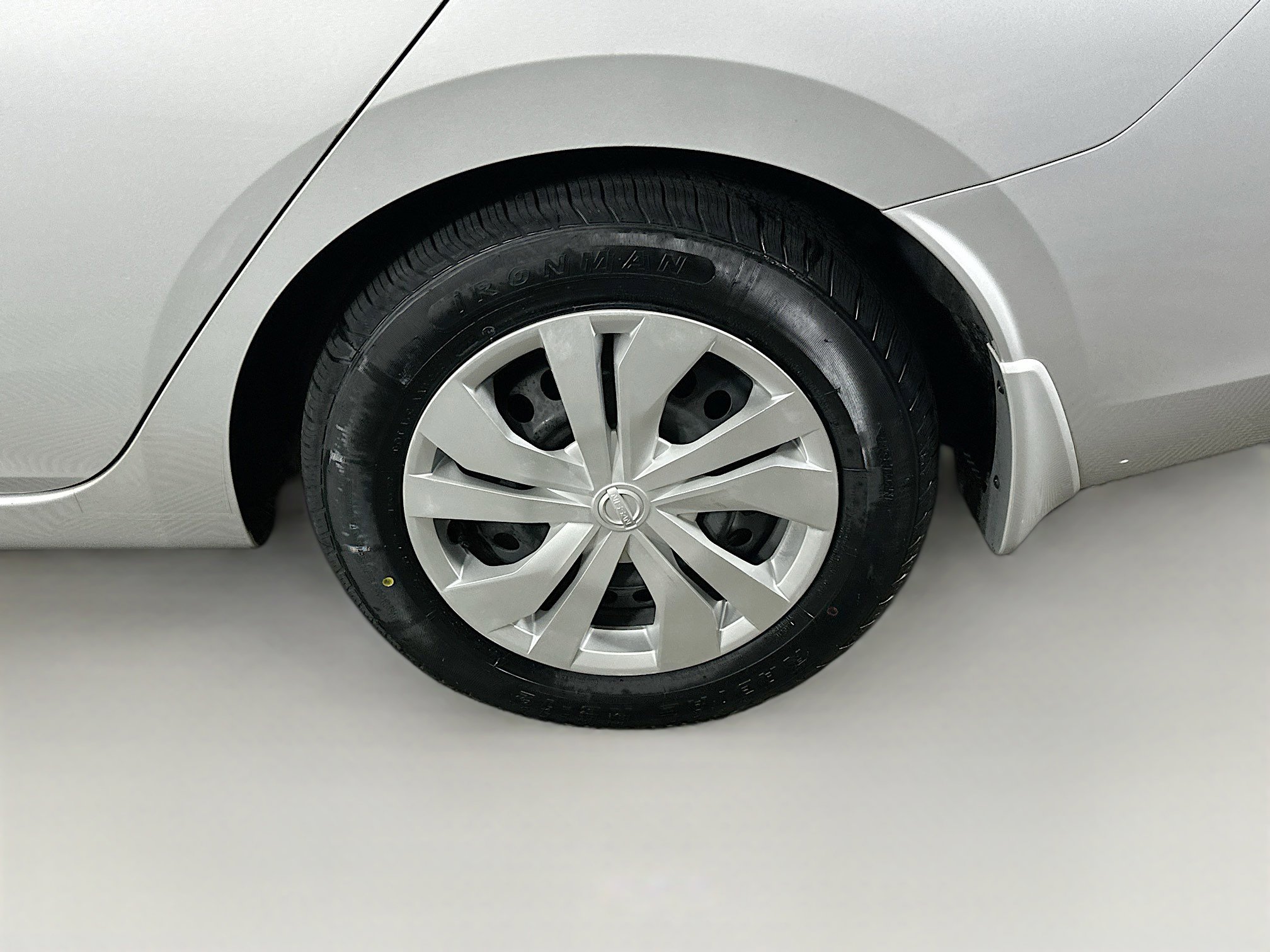 Used 2024 Nissan Versa S w/ Trunk Package image 11