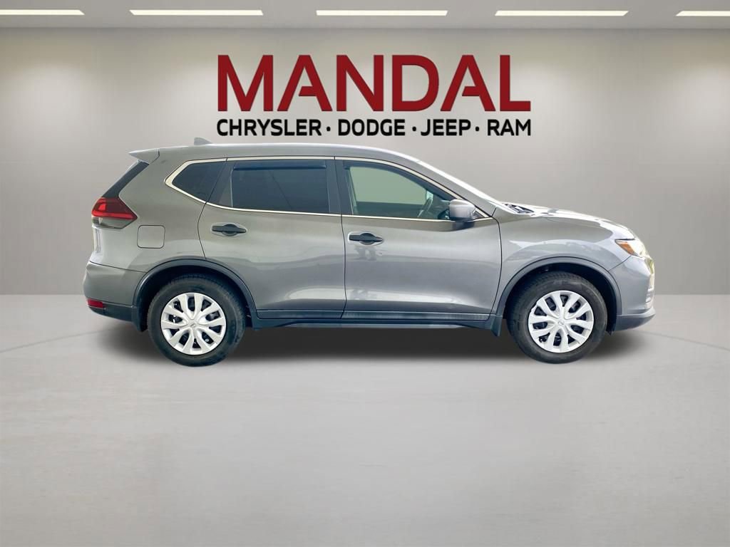 Used 2019 Nissan Rogue S FWD image 6