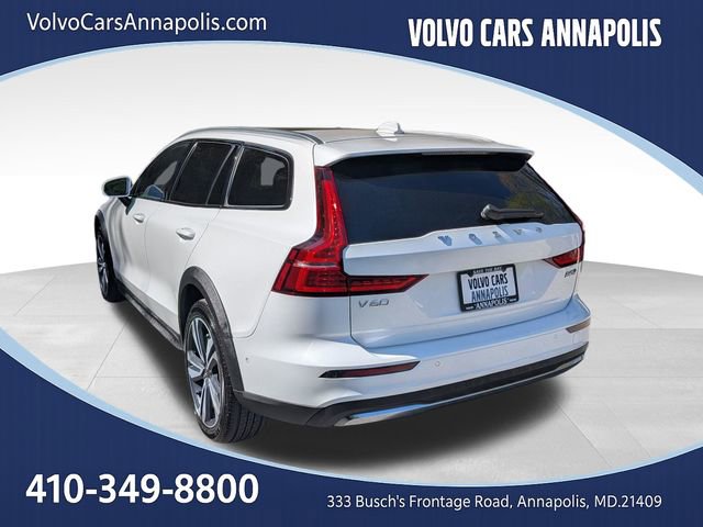 Certified 2023 Volvo V60 B5 Cross Country Plus w/ Climate Package AWD/4WD image 6