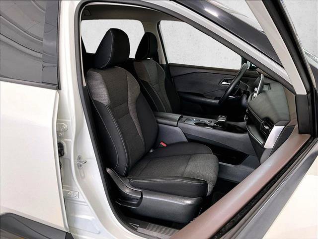 Used 2021 Nissan Rogue SV FWD image 9