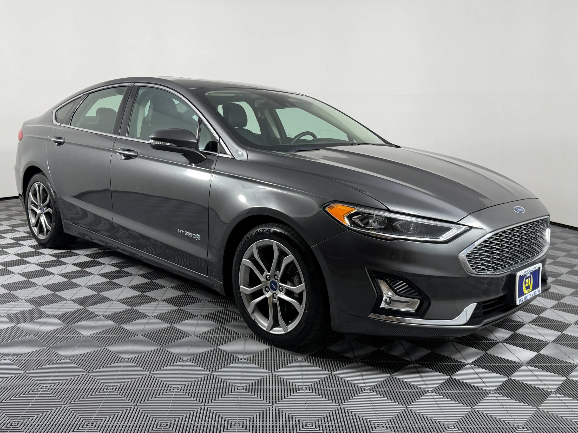 Used 2019 Ford Fusion Titanium FWD image 6