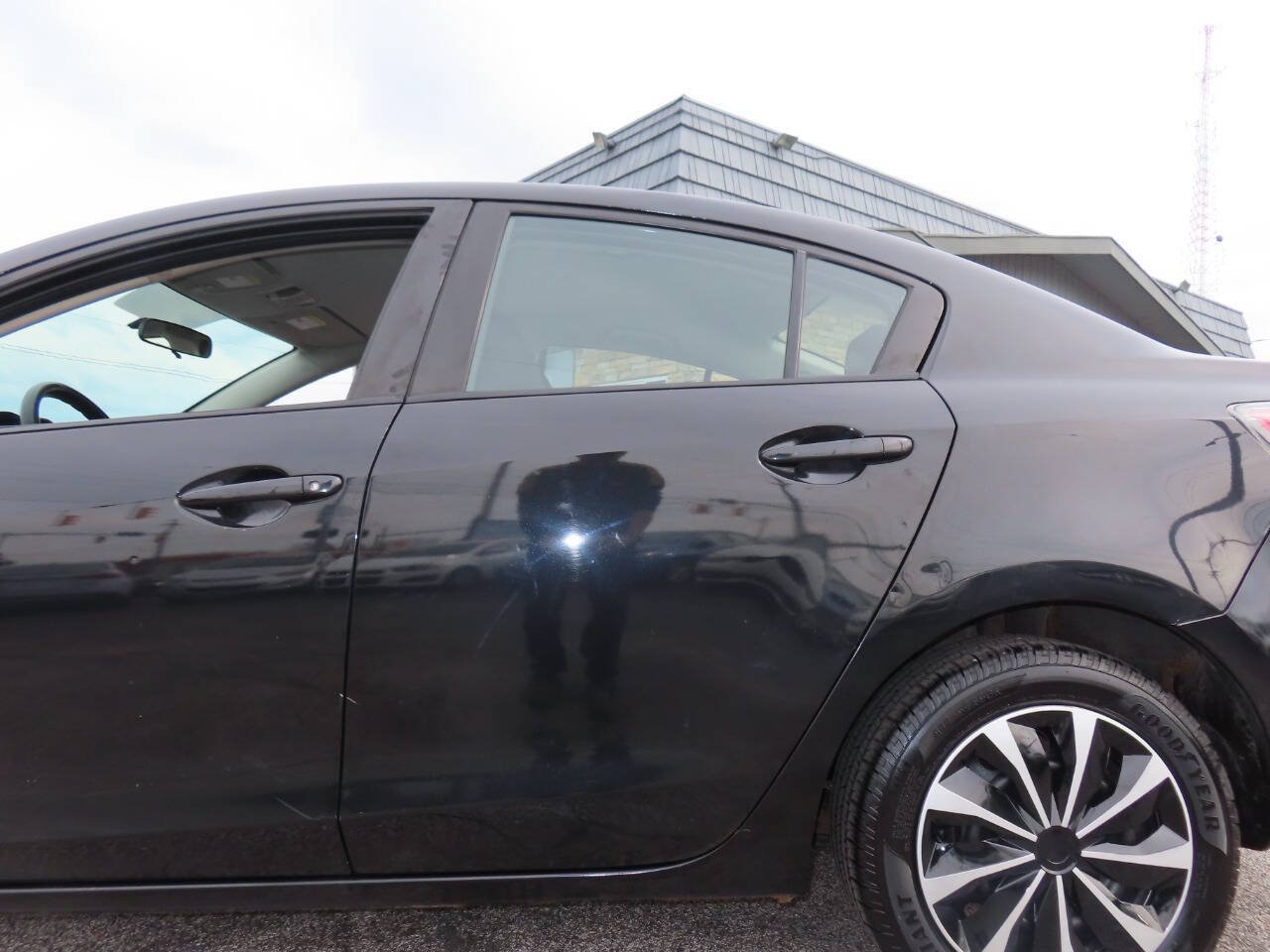 Used 2011 MAZDA MAZDA3 i Sport FWD image 29