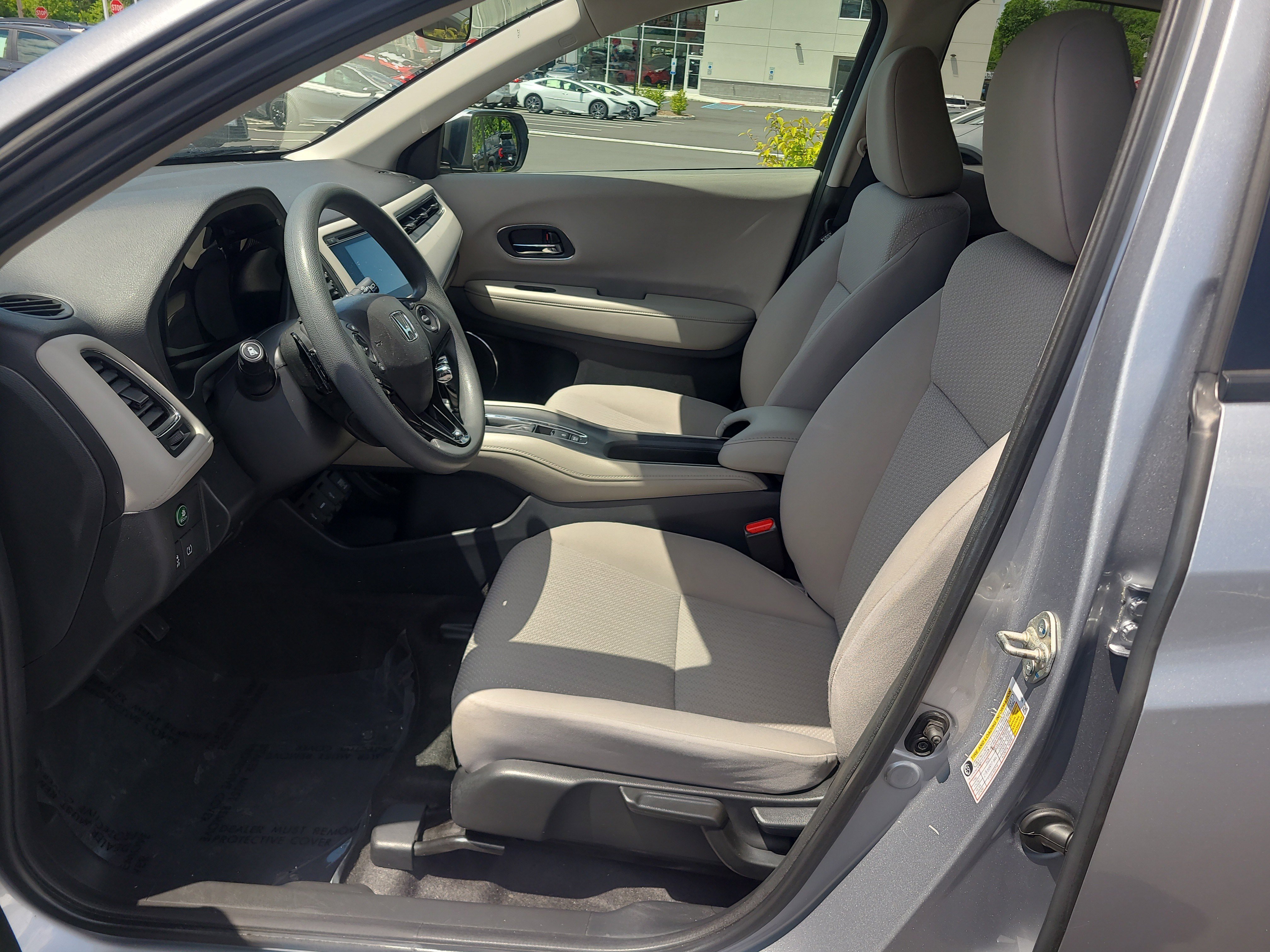 Used 2018 Honda HR-V EX image 17