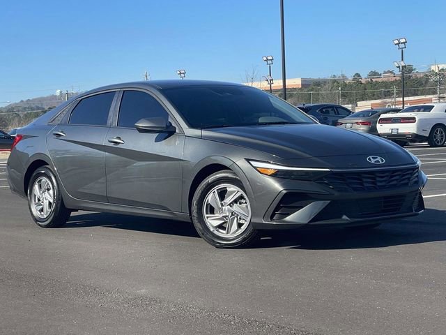 Used 2026 Hyundai Elantra SE