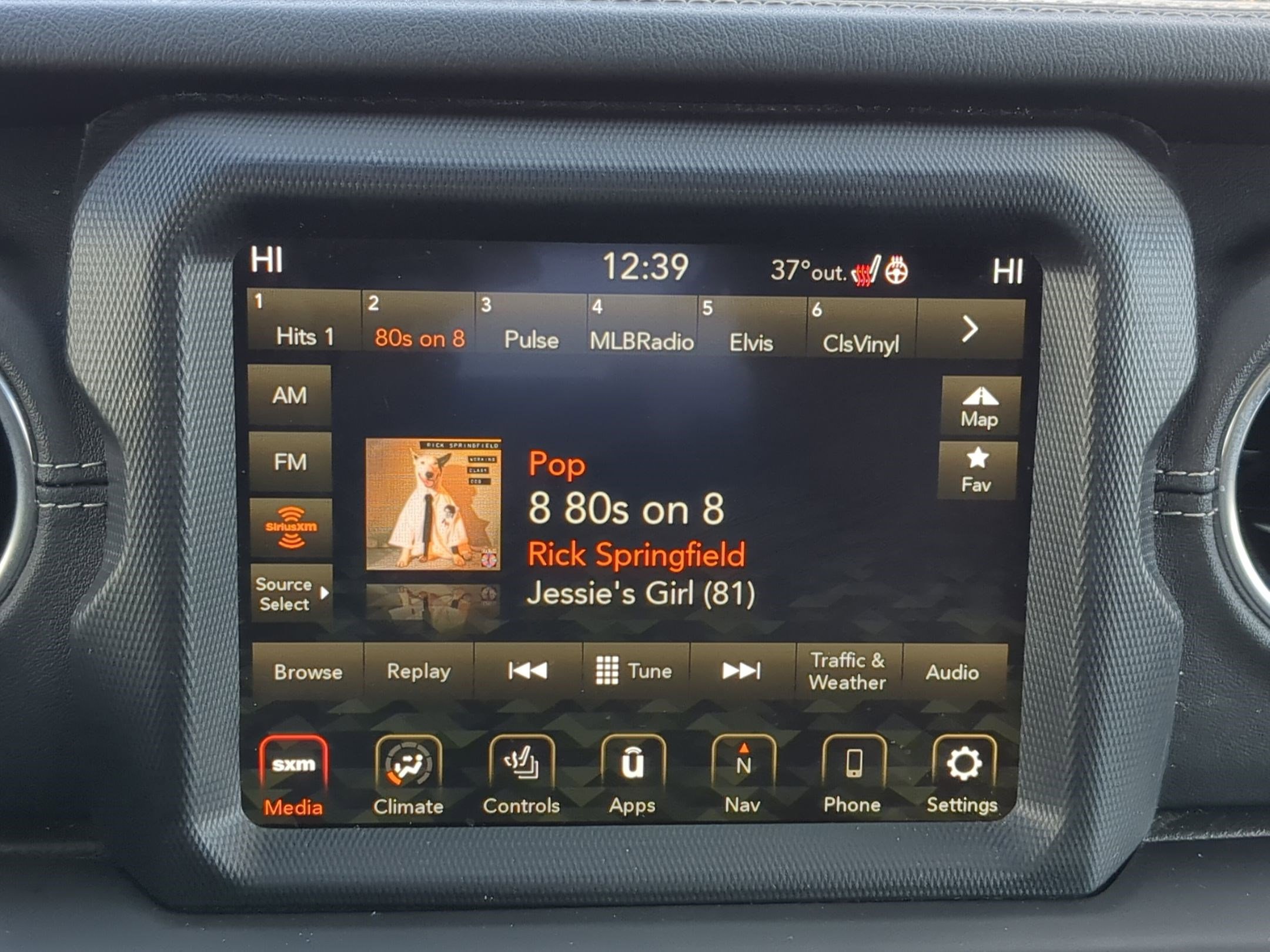 Used 2023 Jeep Wrangler Sahara w/ Cold Weather Group image 24