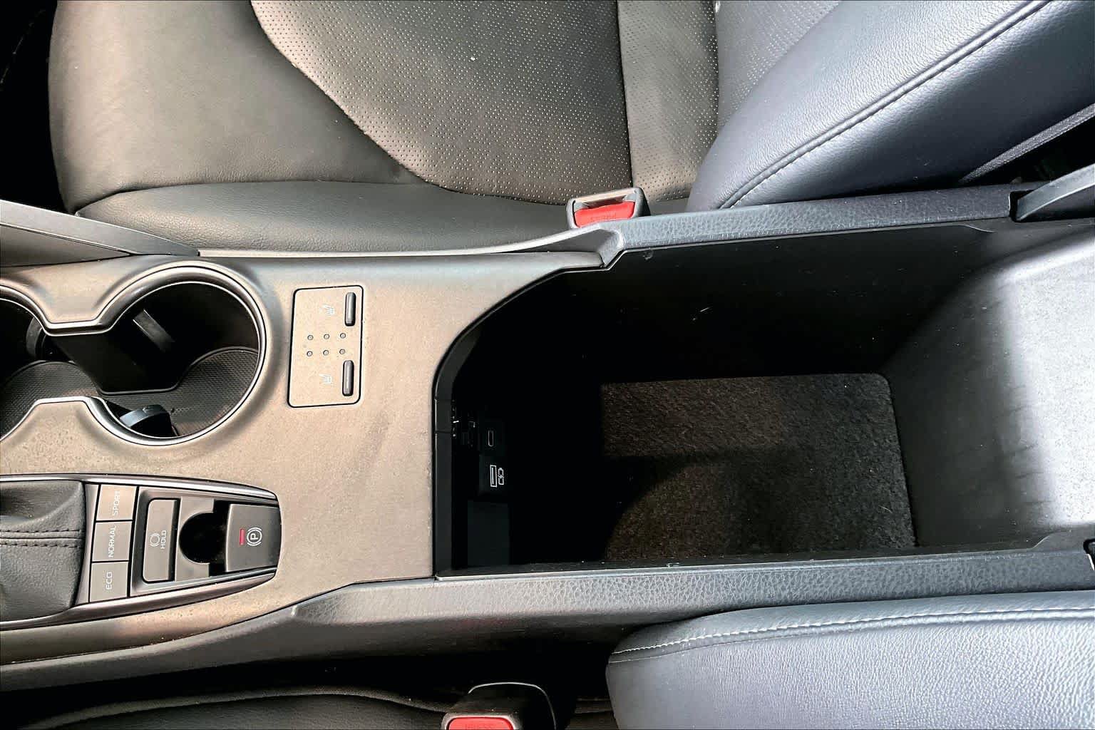 Used 2023 Toyota Camry XSE AWD/4WD image 31