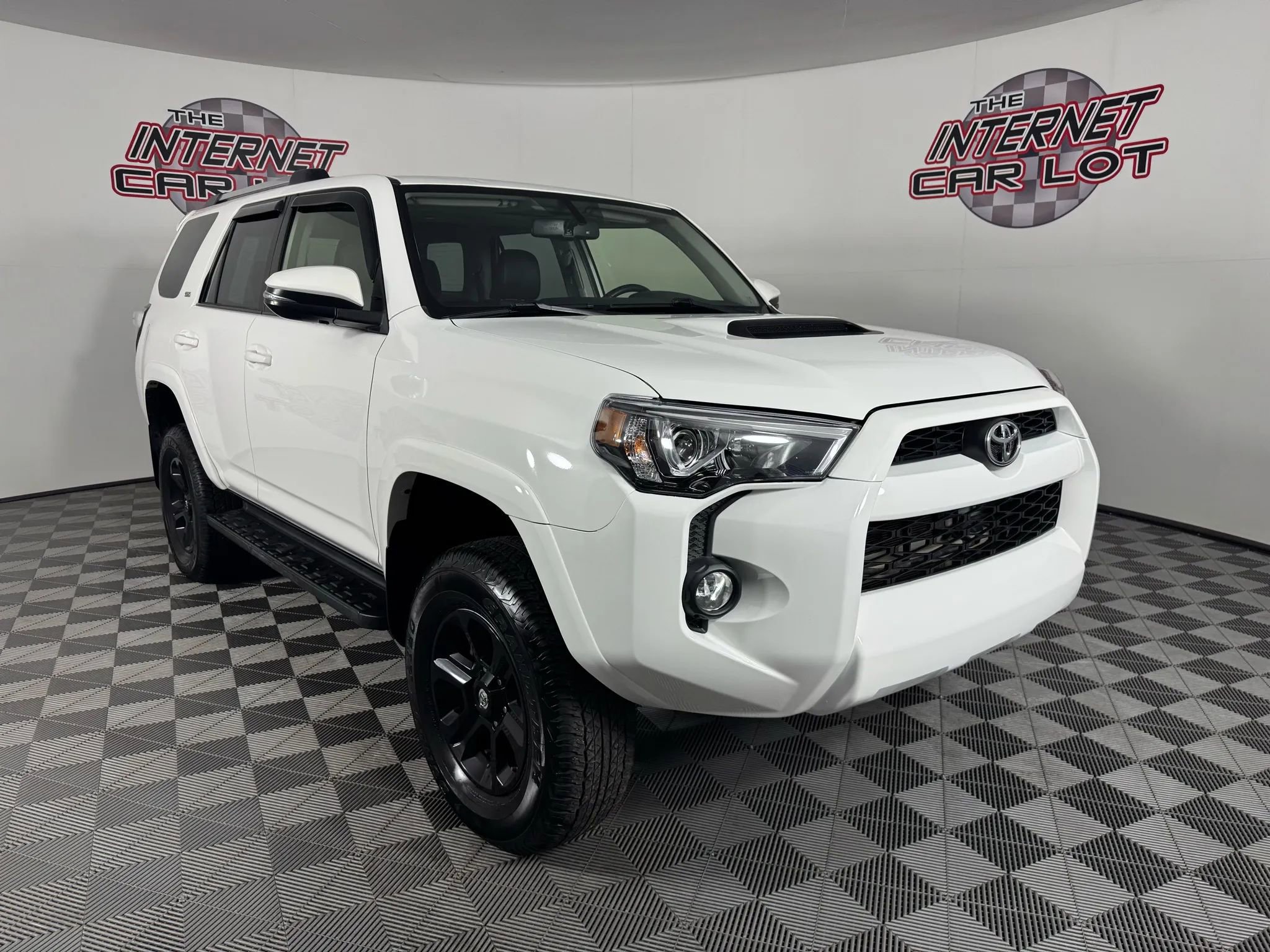 Used 2019 Toyota 4Runner SR5 Premium AWD/4WD image 9