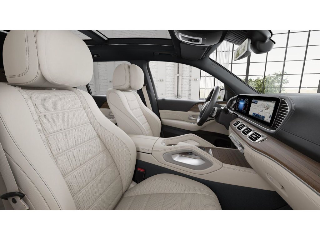 New 2026 Mercedes-Benz GLS 580 4MATIC image 4