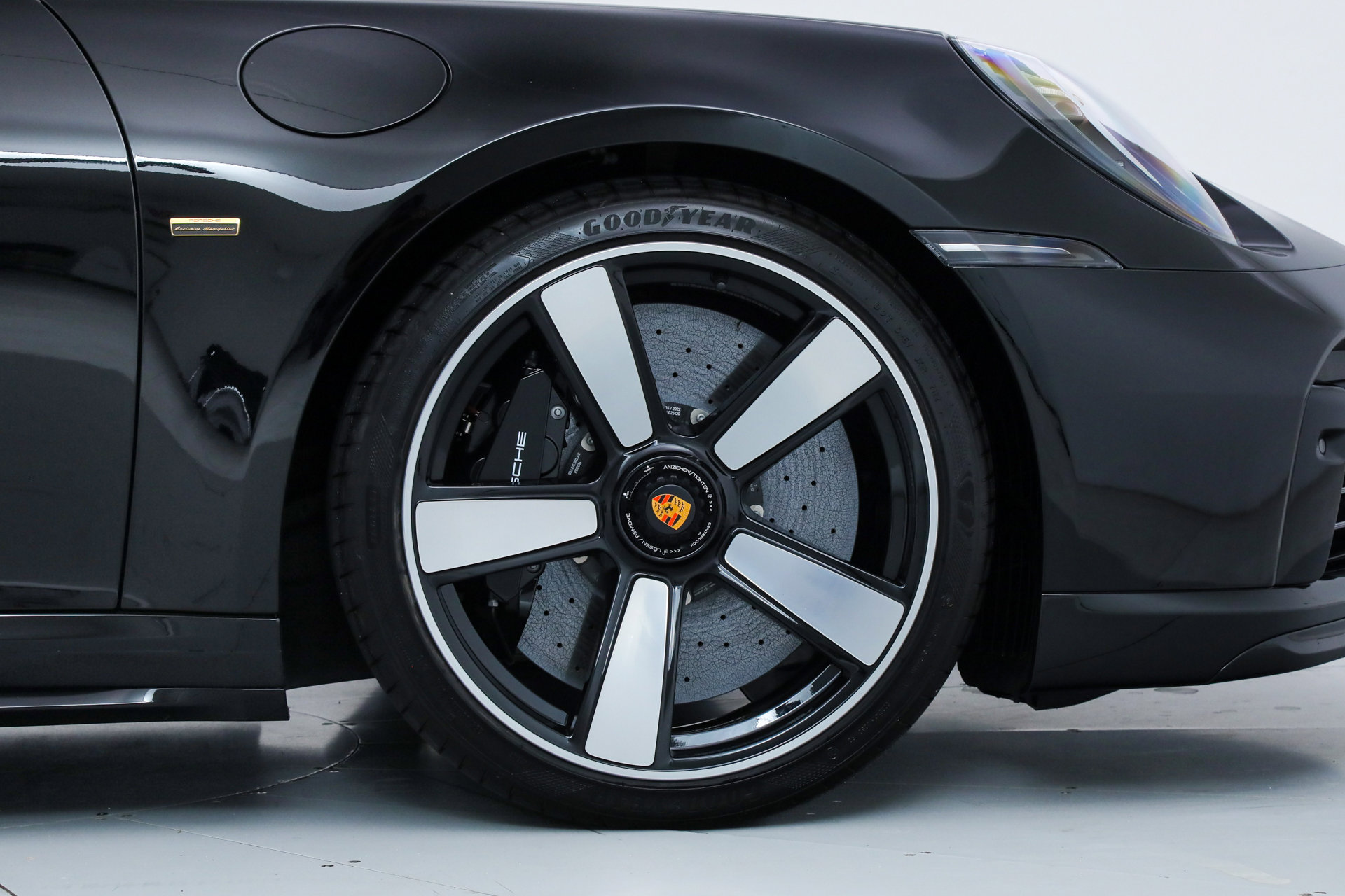 Used 2023 Porsche 911 Sport Classic image 36