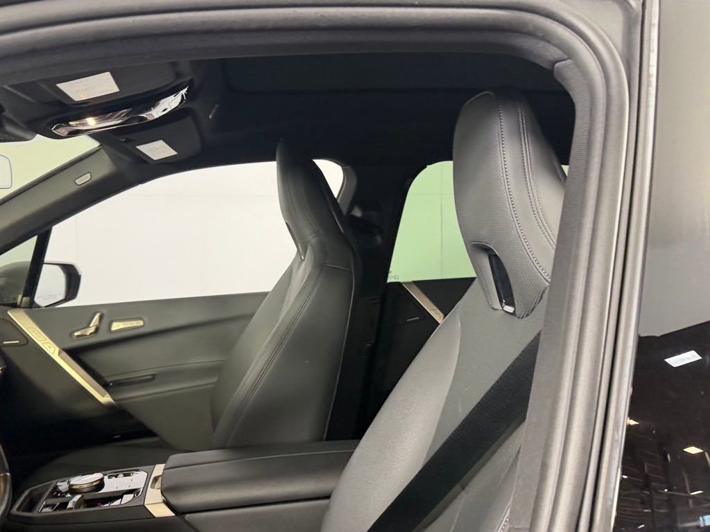 Used 2024 BMW iX xDrive50 w/ Premium Package image 25