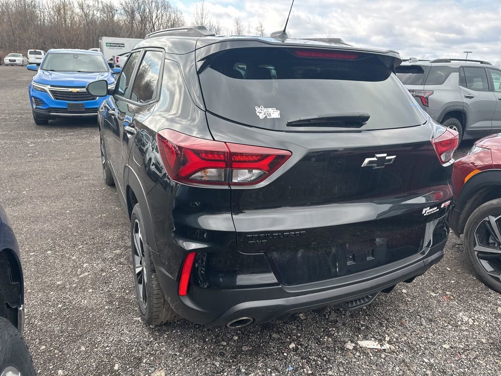Used 2023 Chevrolet TrailBlazer RS w/ Sun and Liftgate Package AWD/4WD image 4
