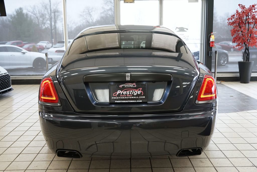 Used 2016 Rolls-Royce Wraith image 18