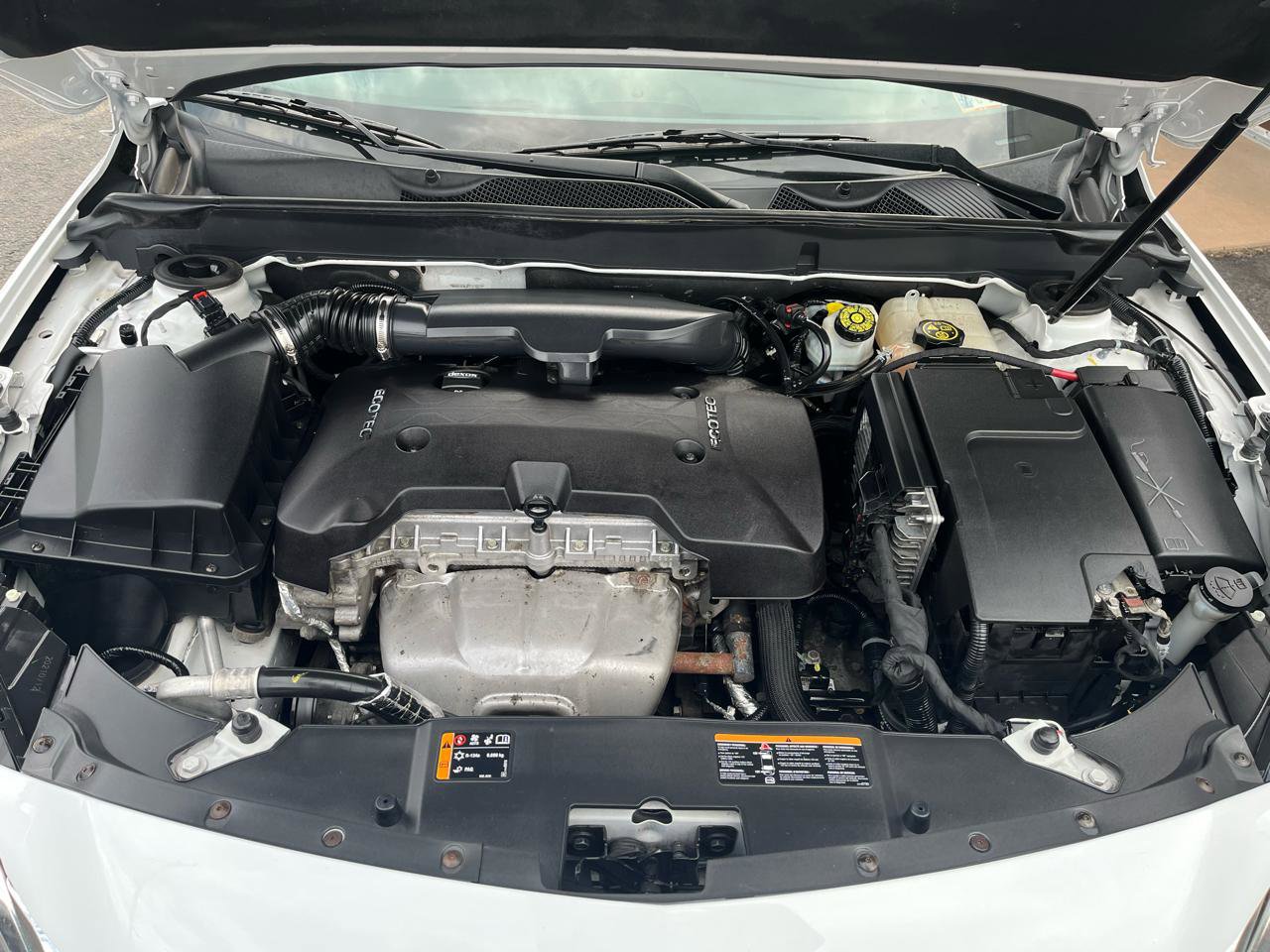 Used 2015 Chevrolet Malibu LT image 10