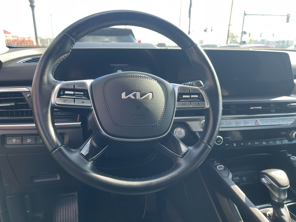 Used 2025 Kia Telluride S image 17
