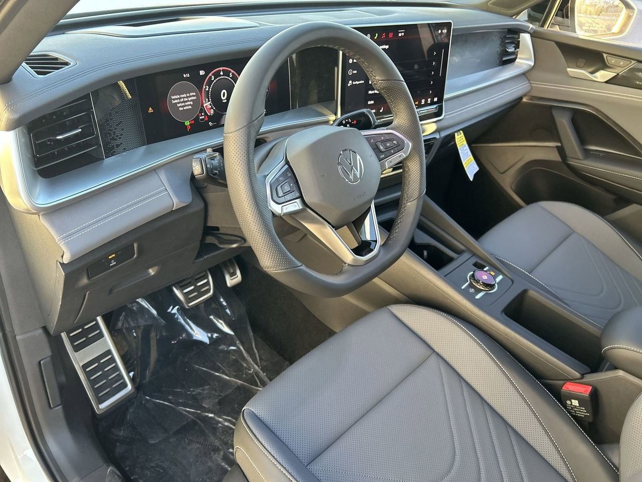 New 2026 Volkswagen Tiguan SE R-Line image 14