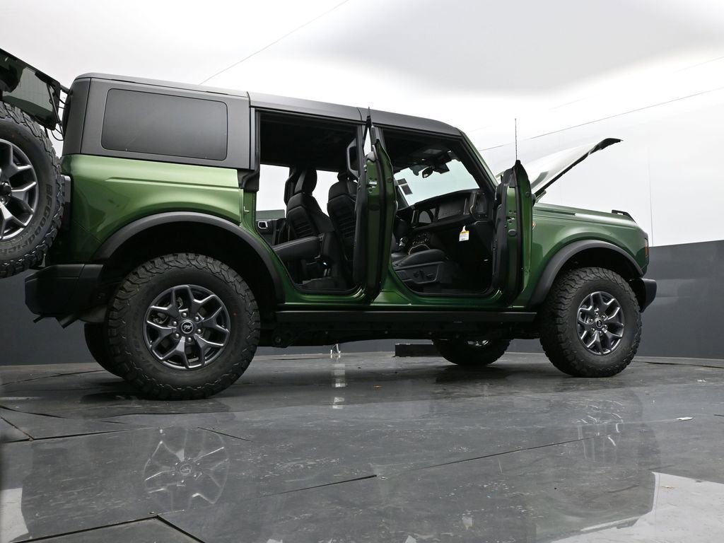 New 2025 Ford Bronco Badlands image 41