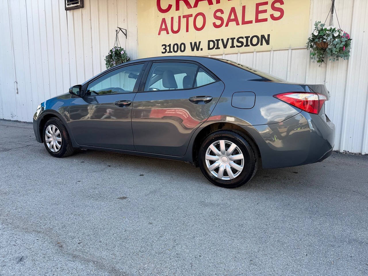 Used 2016 Toyota Corolla L FWD image 9